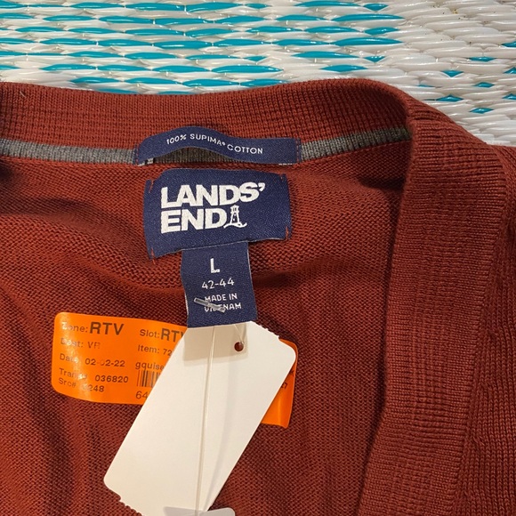 Men’s Red Cardigan LandsEnd - Picture 3 of 5